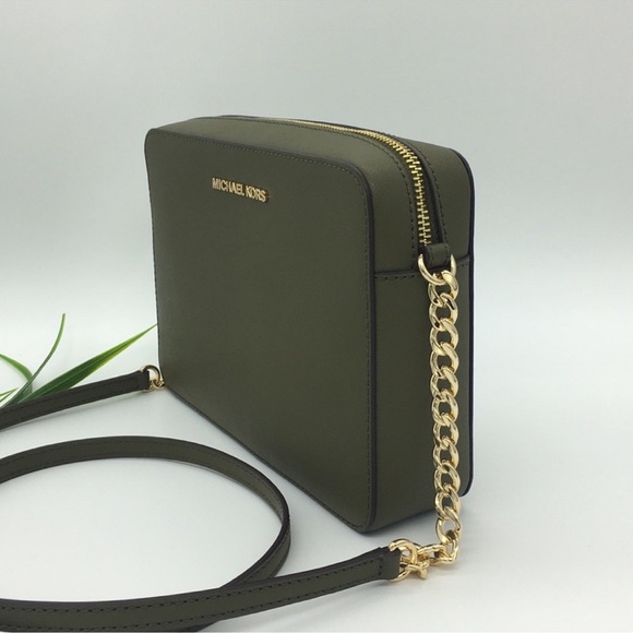 Michael Kors Jet Set Item Large East West Zip Crossbody Leather Olive 
NWT - Picture 5 of 12